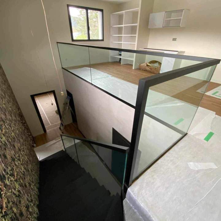 Montage de garde-corps à Épinal