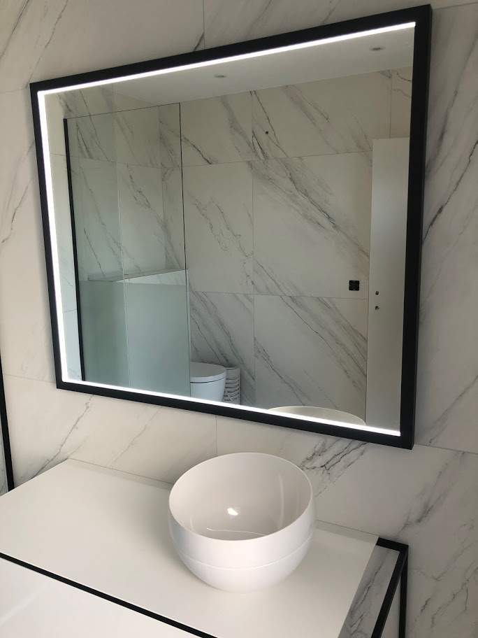 Miroirs à lumière intégrée Épinal