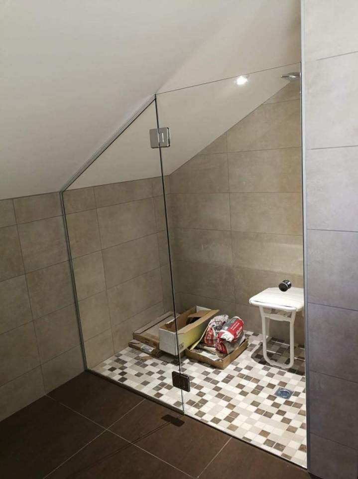 Mur de douche Épinal